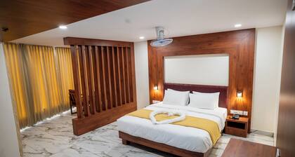 HOTEL THE PEARL SHINE