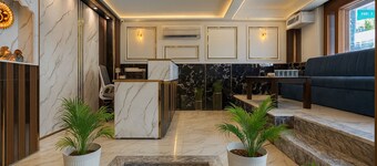 Hotel Paradise International by JMD Group