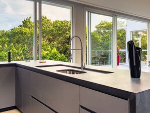 Villa | Interior - Luxo e segurança - 30 minutos de SP (Carapicuiba)