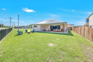 Exterior - Burnett Heads Beach Family Escape (Burnett Heads)