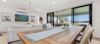 Burnett Heads Beach Family Escape