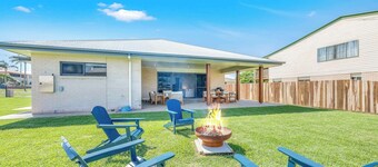 Burnett Heads Beach Family Escape