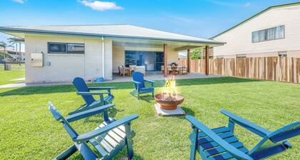 Burnett Heads Beach Family Escape