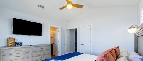 9 bedrooms, free WiFi, bed sheets, wheelchair access