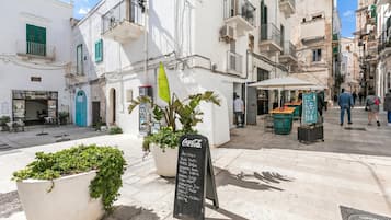 Family Apartment, 1 Bedroom, Microwave (Dimora di Grecale Monopoli) | Exterior