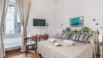 Familienapartment, Mehrere Schlafzimmer (Dimora di Grecale Monopoli) | 1 Schlafzimmer, kostenloses WLAN, Bettwäsche