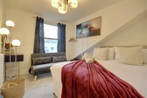 Penthouse | 1 bedroom, free WiFi - Top Floor Apartment in South Parade Pier (Portsmouth)