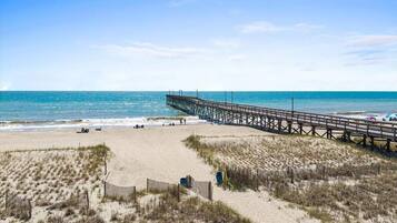 House, 4 Bedrooms | Beach