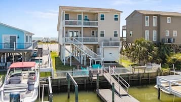 House, 4 Bedrooms | Exterior