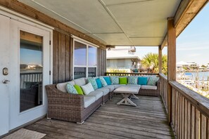 House, 3 Bedrooms | Terrace/patio