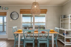 House, 3 Bedrooms | Dining