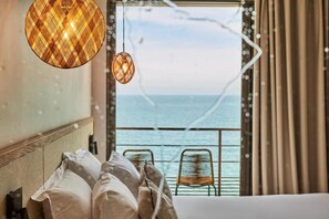 Classic-rum - havsutsikt | Värdeförvaringsskåp på rummet, mörkläggningsgardiner och gratis wi-fi