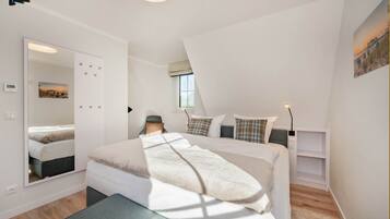 2 bedrooms, desk, free WiFi