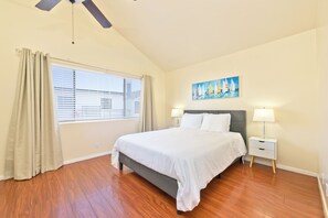 3 Schlafzimmer, Bügeleisen/Bügelbrett, WLAN, Bettwäsche