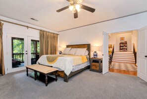 3 bedrooms, iron/ironing board, WiFi, bed sheets - Lake Lanier Waterfront Home with view of Lanier Islands Bridge (Buford)