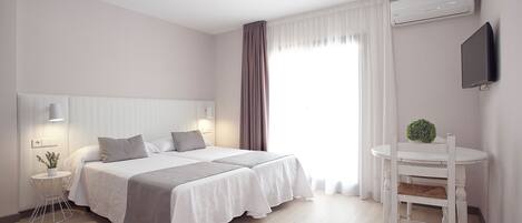 Coffres-forts dans les chambres, rideaux occultants