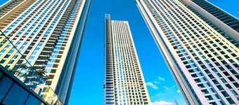 Downtown Views - Mint Stay