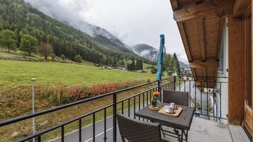 Tempat makan outdoor