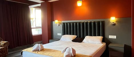 Deluxe Double Room, Mountain View | Free WiFi