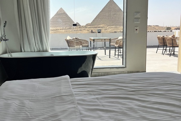 Comfort Suite, Balcony, Mountain View | Desk, free WiFi, bed sheets