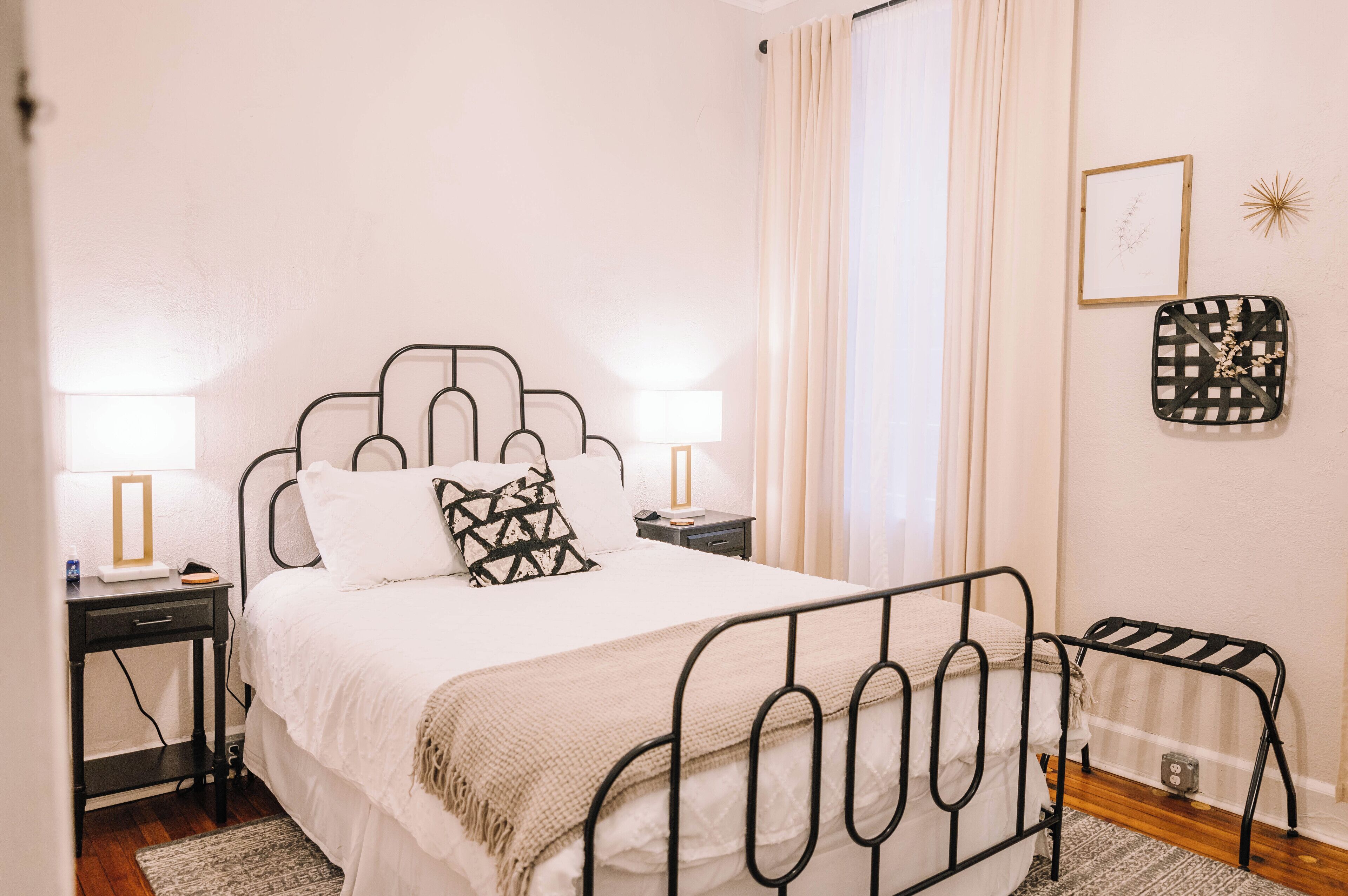 2 bedrooms, iron/ironing board, travel crib, free WiFi