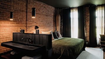 Luxury Double Room | Premium bedding, down comforters, Select Comfort beds, minibar