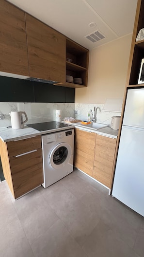 Microwave, stovetop