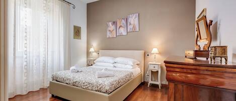 Appartement, 2 slaapkamers, uitzicht op tuin | 2 slaapkamers, een strijkplank/strijkijzer, gratis wifi