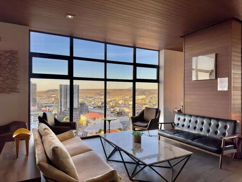 Downtown TJ Ave Revolucion 1BR Suite 10th floor