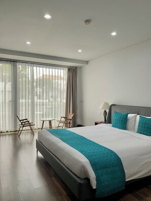 3 bedrooms, in-room safe, desk, iron/ironing board