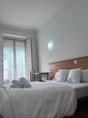 Economy-Doppelzimmer, Gemeinschaftsbad | Kostenloses WLAN