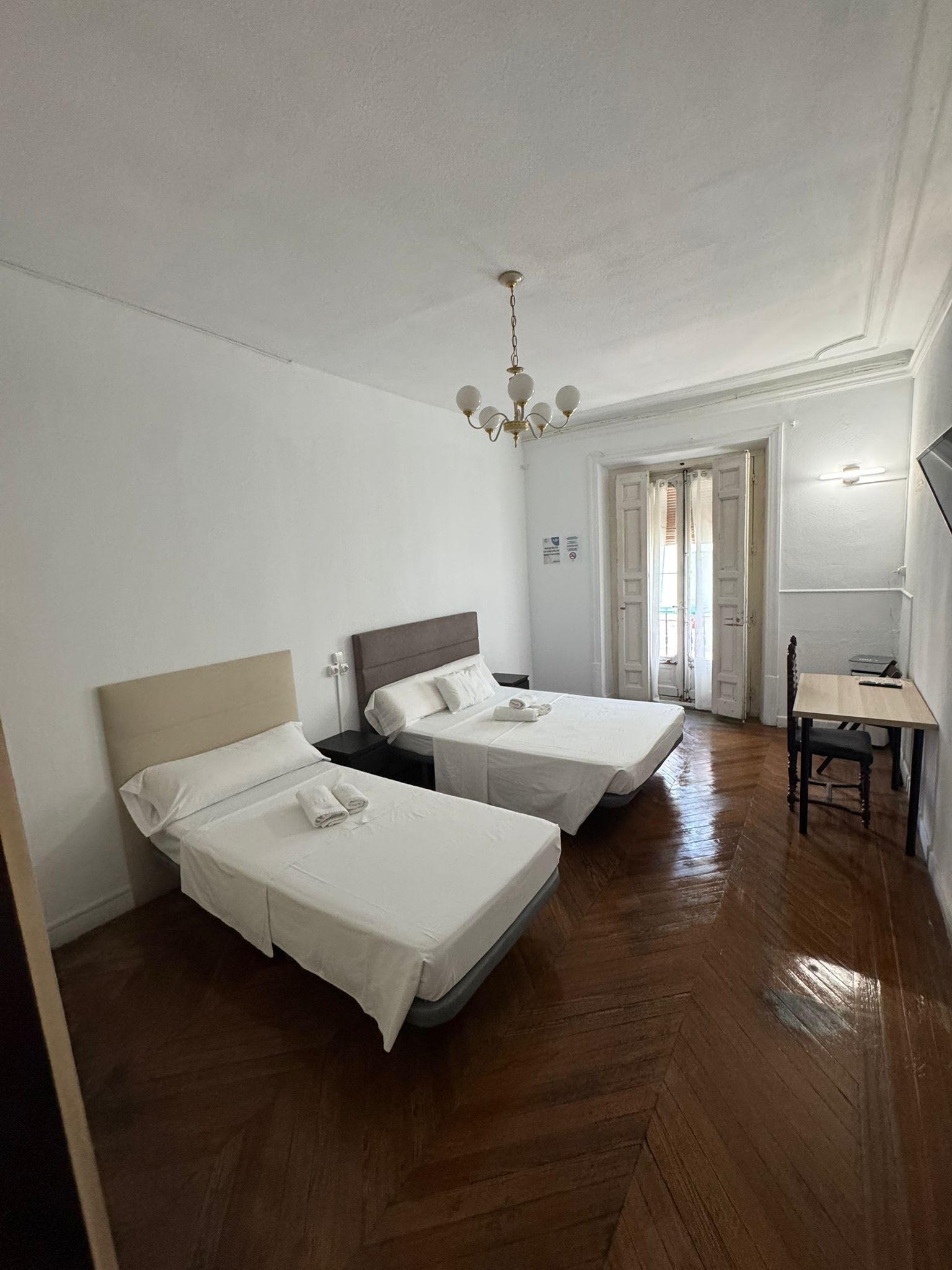 Foto - Hostal Met Madrid