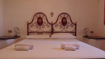 3 chambres, draps fournis