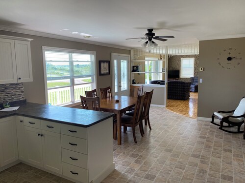 Coastal apartment in the country