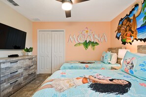 9 bedrooms, iron/ironing board, WiFi, bed sheets