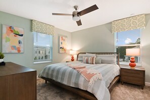 9 slaapkamers, een strijkplank/strijkijzer, wifi, beddengoed