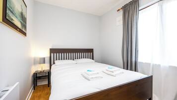 2 bedrooms, iron/ironing board, free WiFi, bed sheets