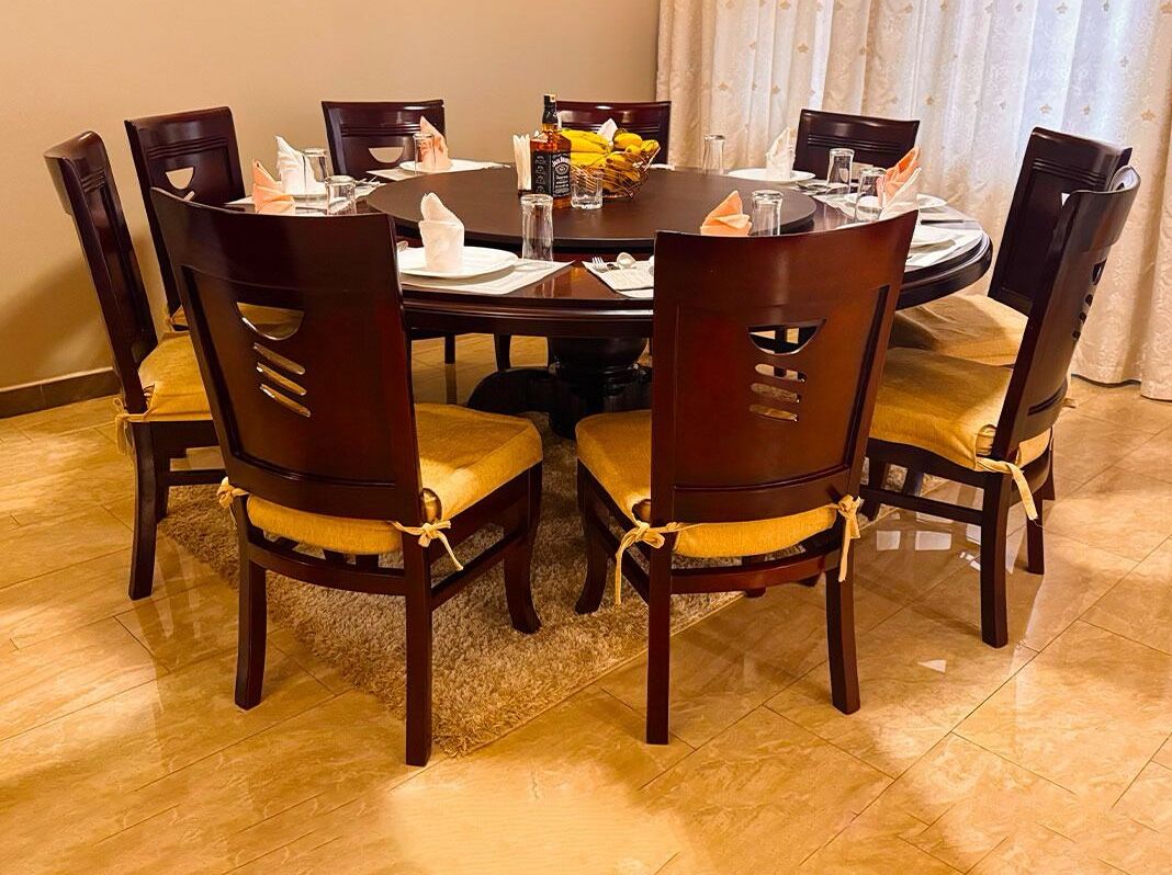 Suite, Balkon, Hügelblick | Essbereich im Zimmer