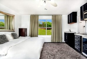 11 habitaciones, tabla de planchar con plancha, wifi y ropa de cama 