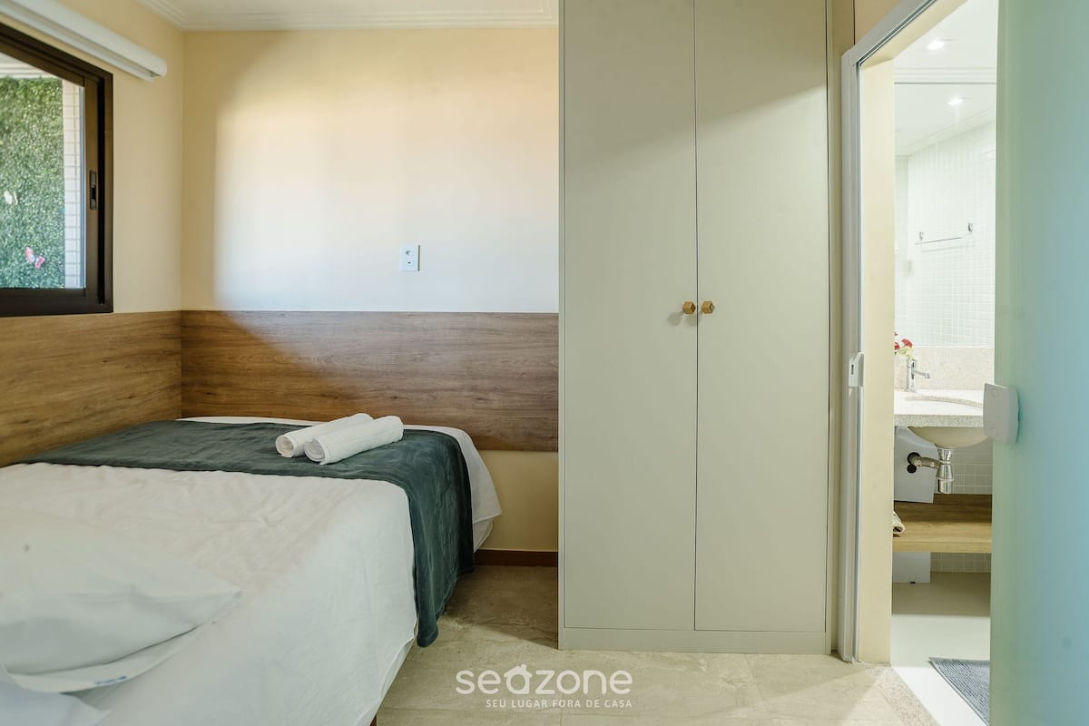 Appartement de base | 2 chambres, accĂšs au Wi-Fi (inclus)