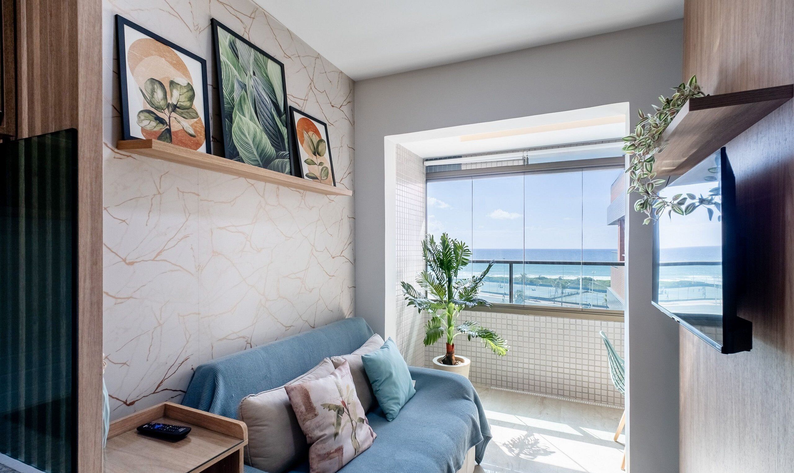 Basic Apartment | Living area | TV