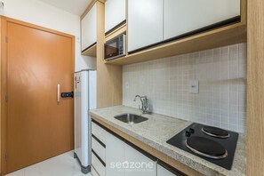 Cookware/dishes/utensils - SMT - Building 750m From the Beach in Salvador (Salvador)