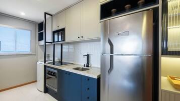 Basic Apartment | Private kitchen | Cookware/dishes/utensils