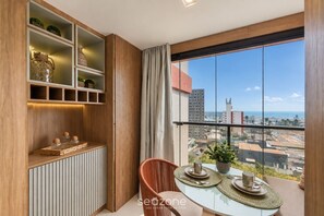 Dining - SMT - Building 750m From the Beach in Salvador (Salvador)