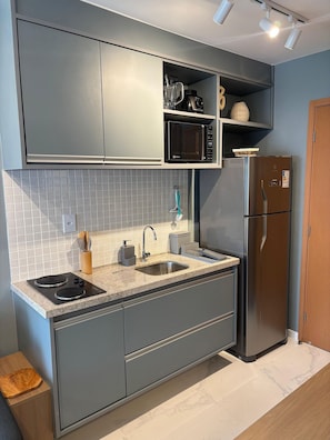 Basic Apartment | Private kitchen