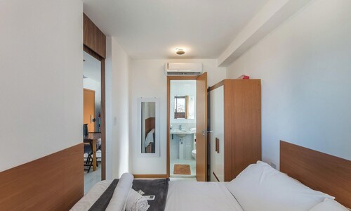 SMT - Building 750m From the Beach in Salvador