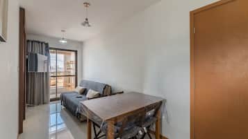 Basic Apartment | Bahagian dalam