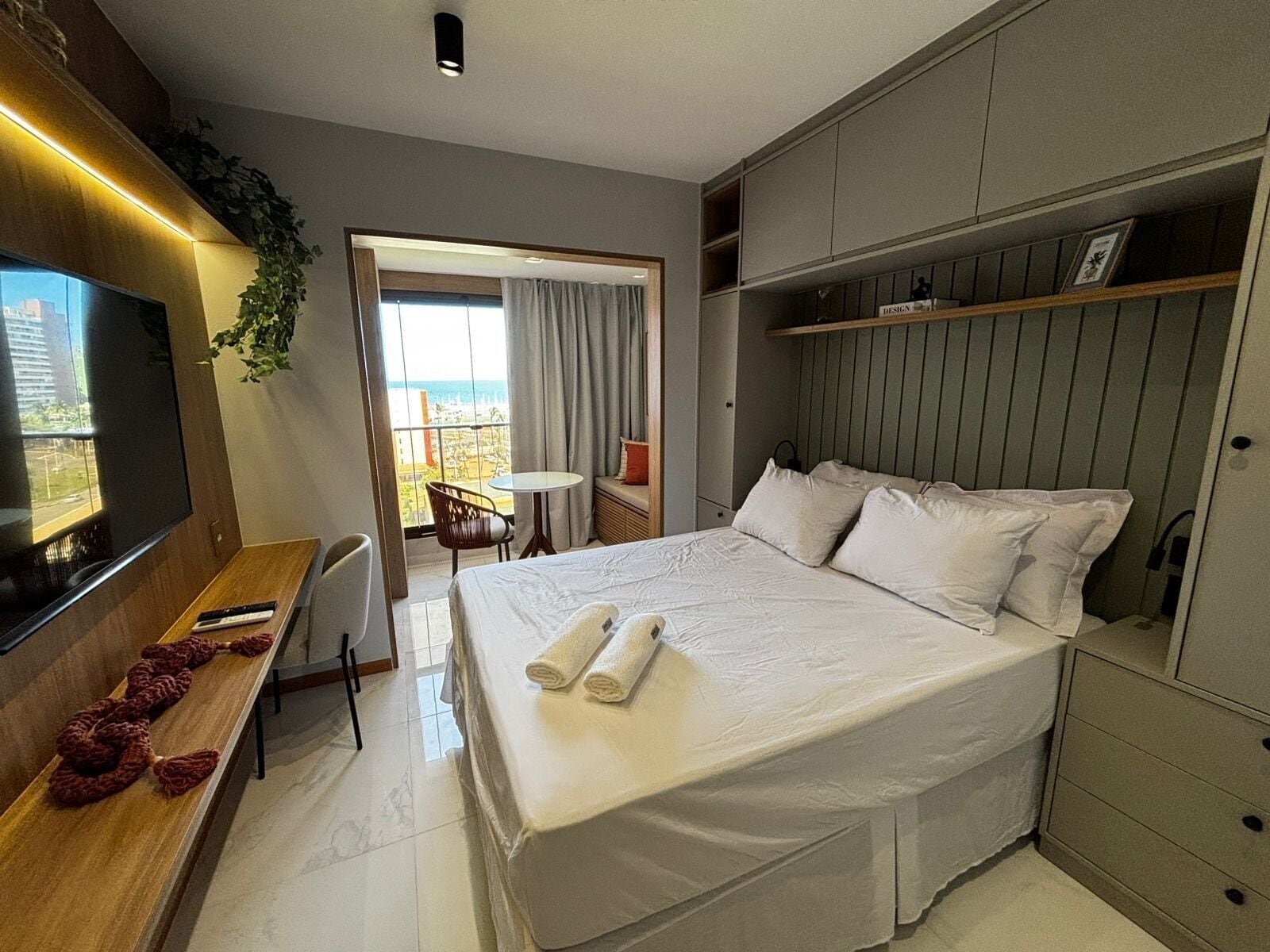 เบสิกสตูดิโอ | 1 ห้องนอน