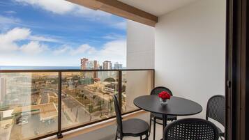 Apartamento básico | Opções para refeição ao ar livre