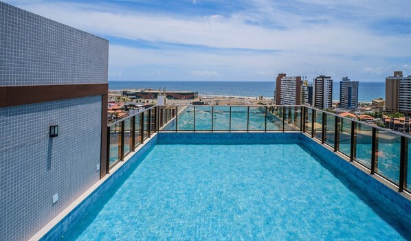 Basic Apartment | Pool | Outdoor pool - SMT - Building 750m From the Beach in Salvador (Salvador)